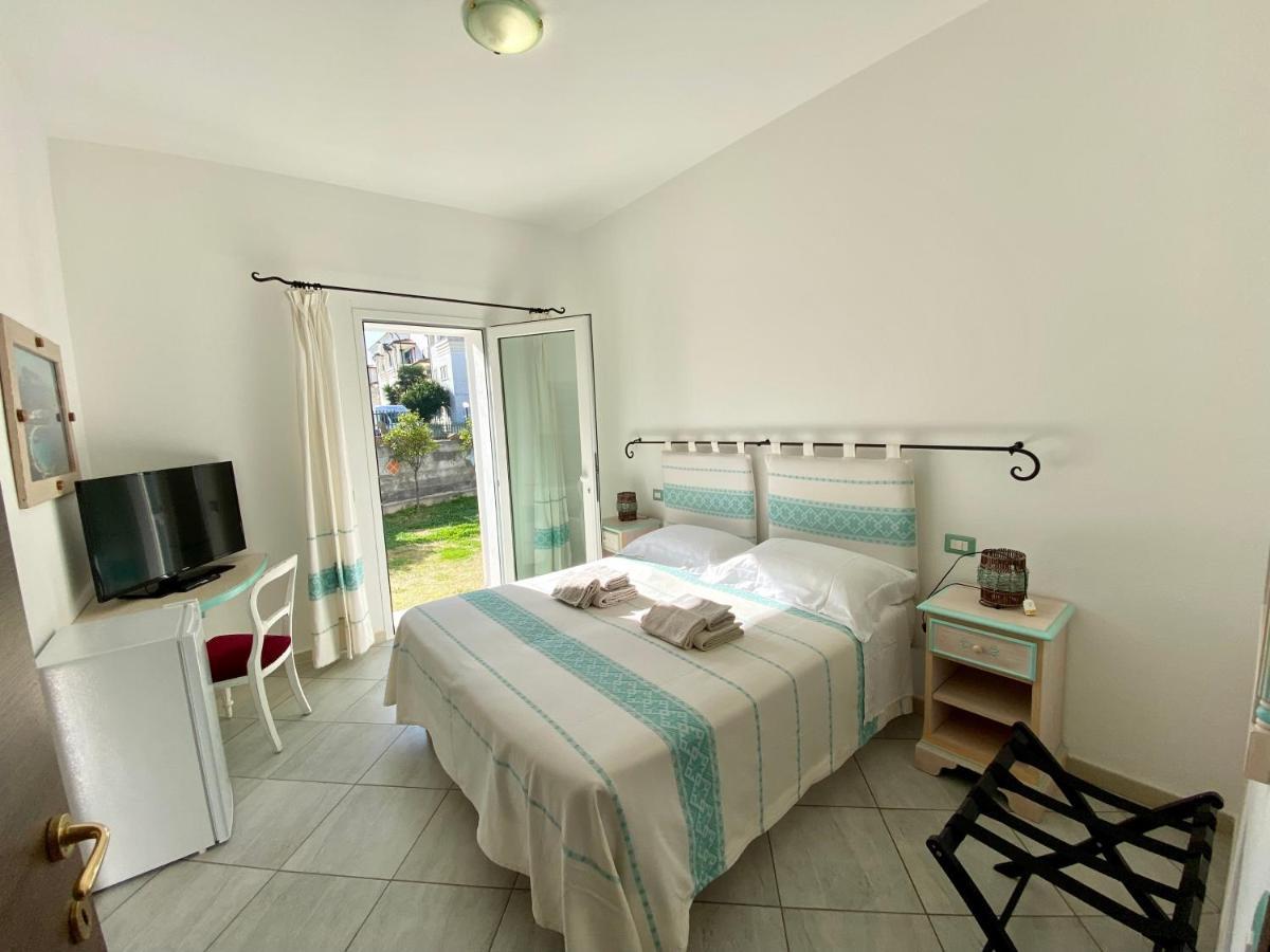 Tigrillo Bed&Breakfast ออลเบีย ภายนอก รูปภาพ