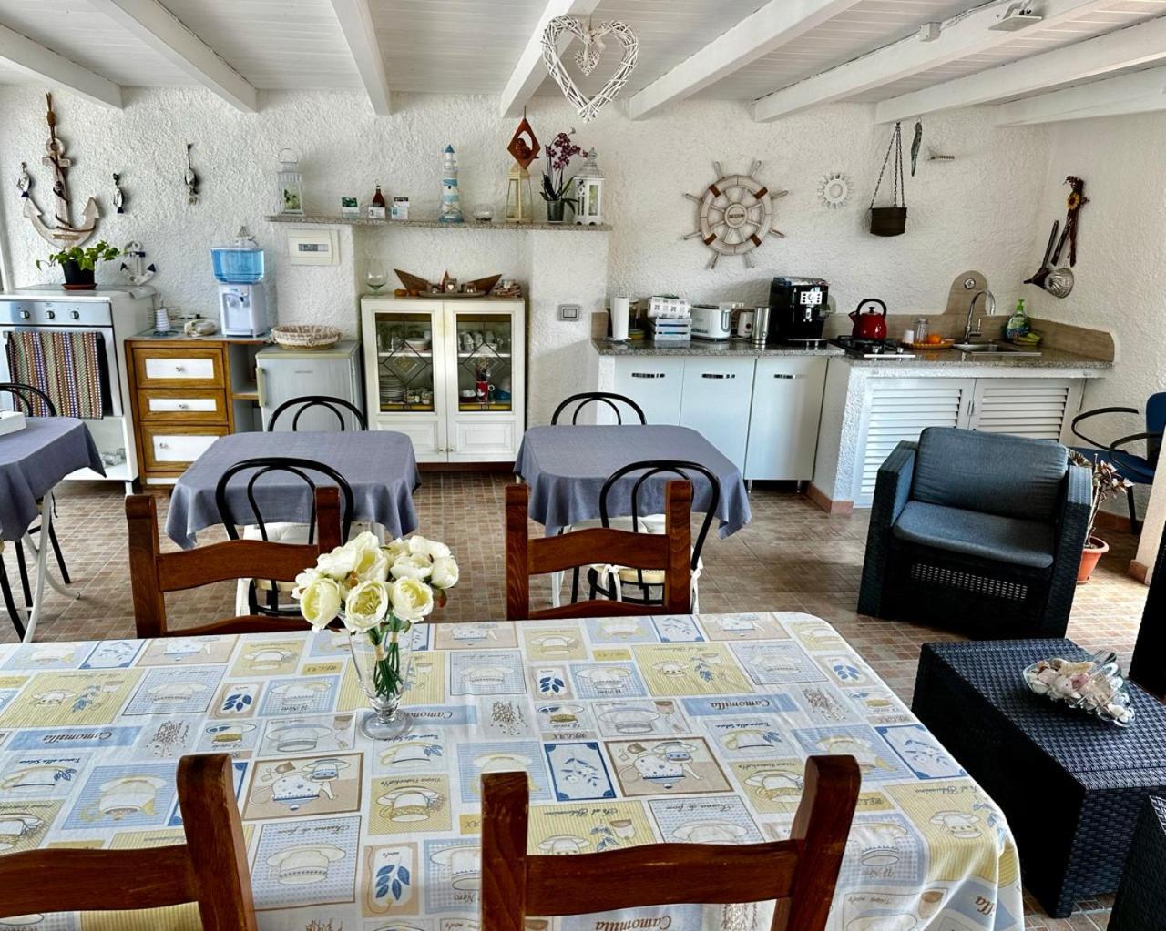 Tigrillo Bed&Breakfast ออลเบีย ภายนอก รูปภาพ